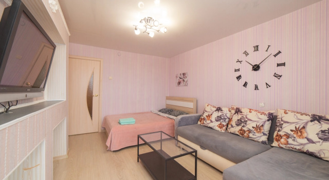 NOCHNIK Na Scherbakova 112 flat, Book Apartment Hotels in Tyumen Region with Parking, Parking