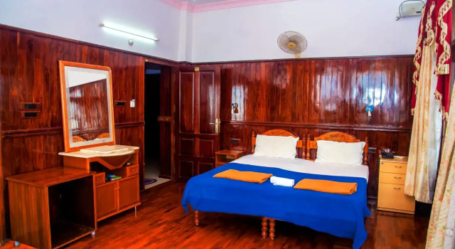Отель Resort Suntara beach resort, Azhimala, chowara, Забронировать Курортный отель Отели штата Кералы с парковкой, Парковка