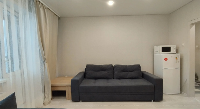Studiya S Vidom Na Les I Ozero Flat, Prenota Appartamento Hotel a Tyumen Region con parcheggio, Parcheggio