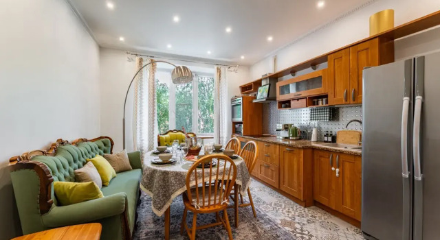 Ogromnaya Dvukhkomnatnaya Dlya 5 Chelovek U Moskva Siti Flat, Réserver Appartement CAO Area Moscou, près de Ulitsa 1905 Goda Metro Station