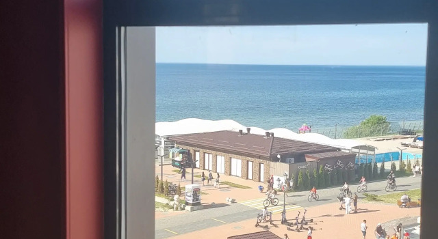 Апартаменты Sea View Atlantis в 10 метрах от Западного пляжа, Забронировать Апартаменты/квартира Отели Зеленоградска с парковкой, рядом с Музей восковых фигур, Парковка