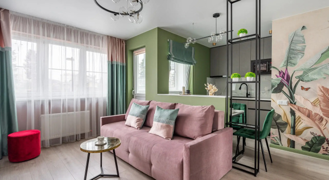 Двухместные апартаменты Standard с балконом и с видом на город Апартаменты Red Apartments Фрукты Капела