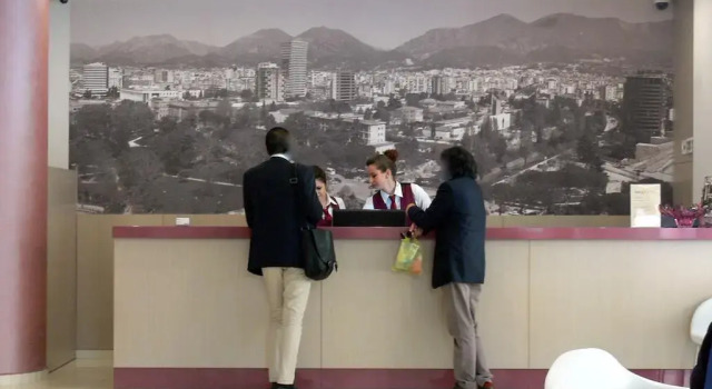 Sky 2 Hotel Tirana, Забронировать Отель Тирана область Тирана, рядом с Skanderbeg Square