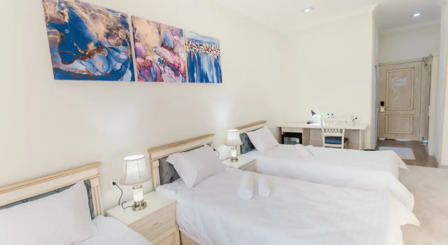 Трёхместный номер Comfort с красивым видом из окна Отель Like Inn
