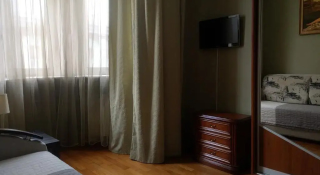 Burdenko Guest House, Book Pension Billige hoteller i Moskva, nær White Square