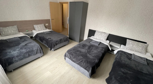 Четырёхместные апартаменты Comfort с видом на сад Гостевой дом Малоярославец
