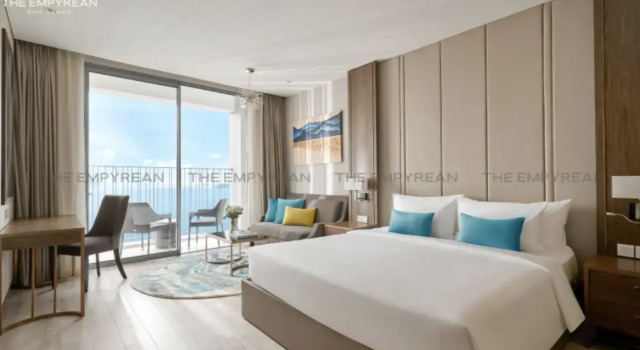 Двухместный номер Deluxe с балконом и с красивым видом из окна Отель The Empyrean Nha Trang