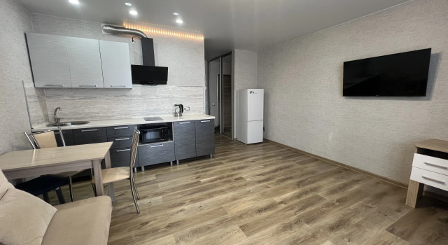 Uyutnaya Studiya V Petroglife Apartments, Rezerwuj Apartament Chabarowsk Kraj Chabarowski