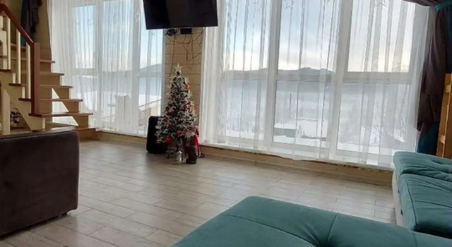 Na Ulitse 3-Ya Dachnaya 800 Private House, Prenota Casa vacanze Hotel a Kemerovo Region con piscina, Piscina