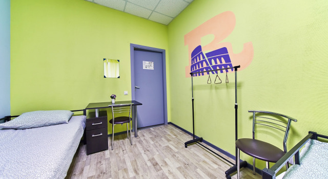 (camerata femminile) letto in camerata con vista sulla città Leninskiy 23 - hostel