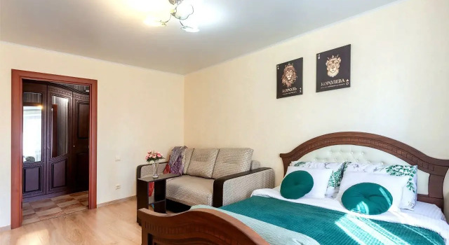 1-bedroom apartments near Okay hypermarket Flat, Book Apartment Hotels in Tyumen Region with Parking, Parking