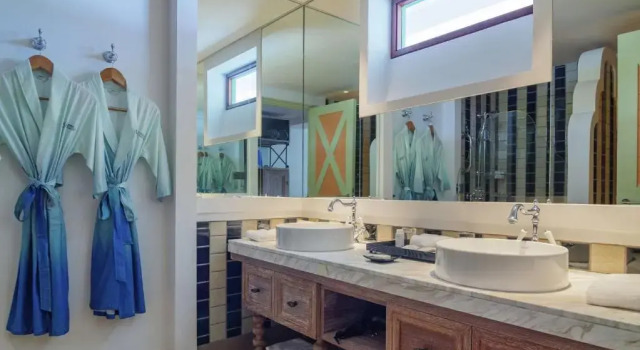 Двухместный номер Sky SAii Lagoon Maldives, Curio Collection By Hilton