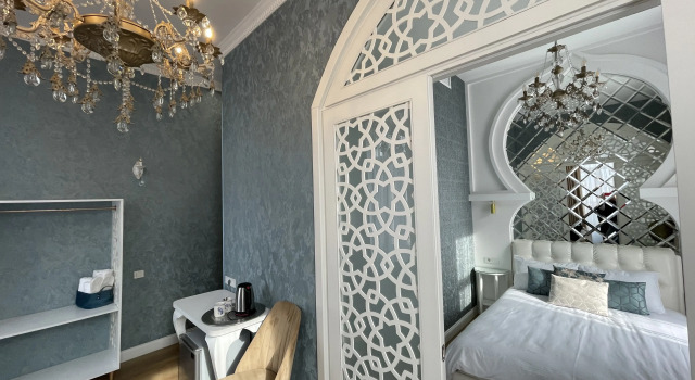 Люкс с 2 комнатами с балконом и с красивым видом из окна Rikhe palace boutique hotel