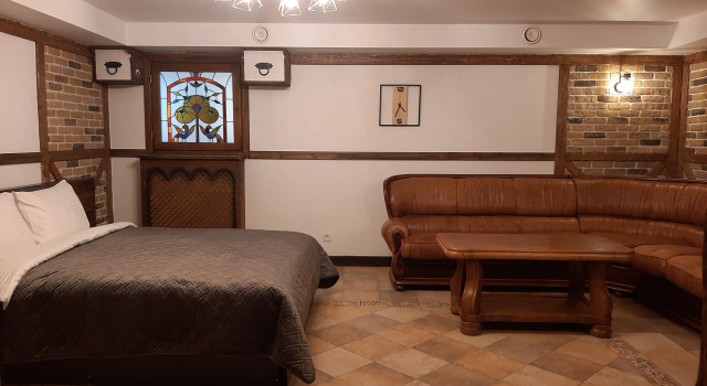 Двухместный номер без окон №8 в цоколе Отель MAZIIZ Hotel Zelenogradsk
