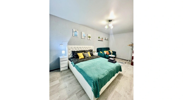 Na Sverdlova 62 Apartments, Book Apartment Hotels in Ural with Parking, Parking