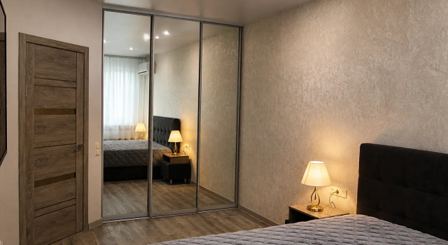 Svoya na ul. Nikanorova ot kompanii Chisto Pozhit Flat, Boek Appartement Goedkope hotels in Crimea