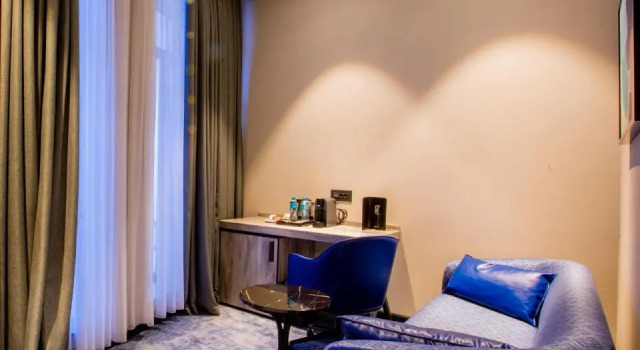 Двухместный полулюкс Wyndham Garden Baku