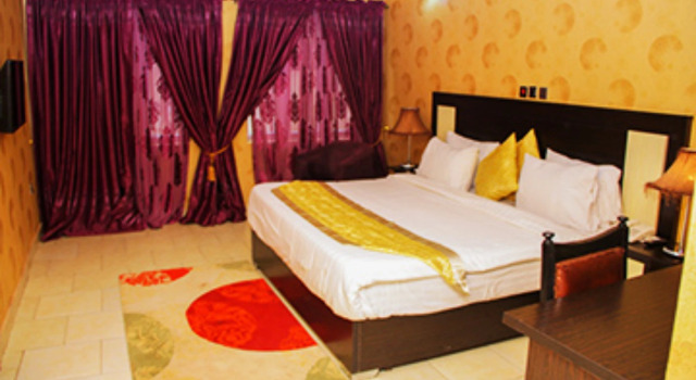 Royal Suite Psalm Hotel