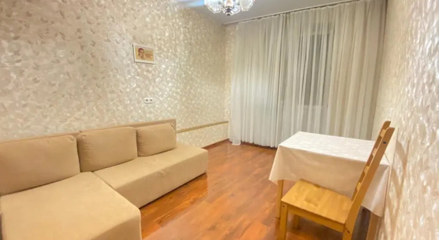 Dvukhkomnatnye U Metro Novokosino Apartments, Prenota Appartamento Reutov Oblast' di Mosca