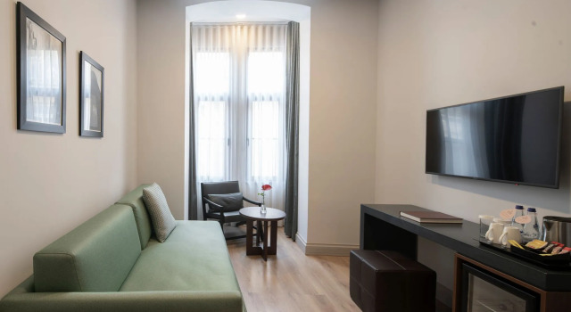 Двухместный Полулюкс с диваном Akka Suites Taksim-Special Class