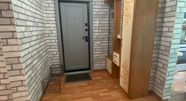 2-h Komnatnaya Vrangel Flat, Buchen Sie Ferienwohnung Wrangel 