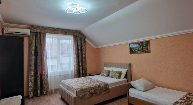 Шестиместные апартаменты Comfort с 2 комнатами Гостевой дом Катерина