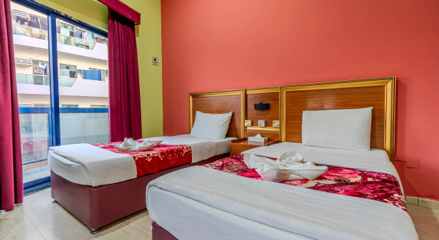 Двухместный номер Standard с балконом и с красивым видом из окна Отель City Relax
