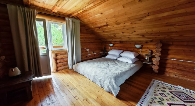Полулюкс Comfort База отдыха ЭКО отель в горах Алтая Шале Леший
