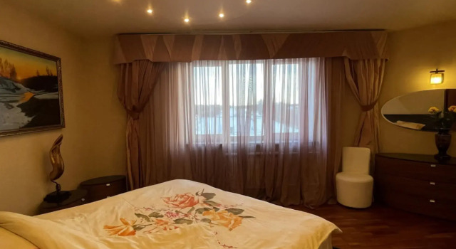 Uyutnaya Tryokhkomnatnaya Kvartira Apartments, Buchen Sie Ferienwohnung Hotels in Domodedowo mit Parkplatz, Parkplätze