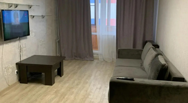 Trekhkomnatnaya  Ot Zhili Ne Tuzhili Na Deriglazova 55 Flat, Prenota Appartamento Kursk 