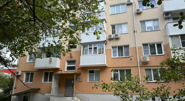 Квартира 076 2-к с Видом на Горы и Балконом - 15 мин до Моря, Забронировать Апартаменты/квартира Апартаменты городского округа Геленджика, Апартаменты/квартира