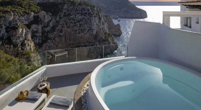 Люкс Eden с видом на море Отель Hacienda Na Xamena, Ibiza