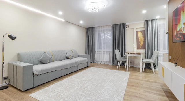 Dvukhkomnatnaya Sovremennym Remontom Flat, Boek Appartement Hotels in Pavlodar Region met parkeren, Parkeren