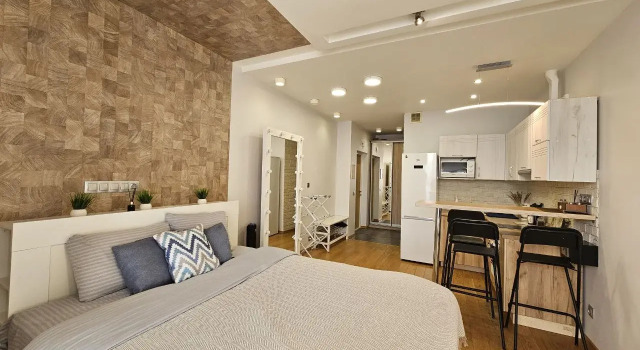 White Lodging Flat, Buchen Sie Ferienwohnung Hotels in Oblast Moskau mit Parkplatz, Parkplätze