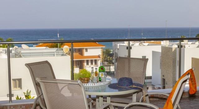 Superior Apartment 2 Schlafzimmer mit Balkon und mit Meerblick Seafront Protaras Apartments