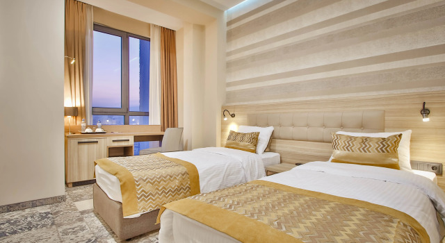 Habitación doble Estándar con balcón Ameri Plaza Tbilisi