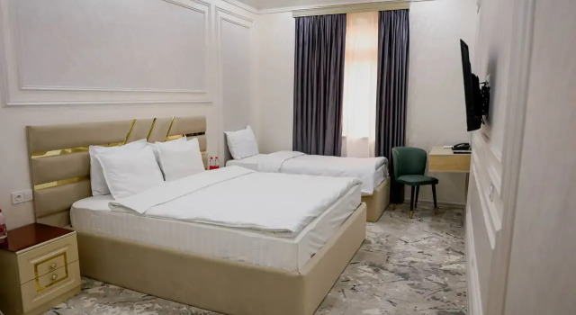 Номер Royal Отель Kok Saroy Plaza