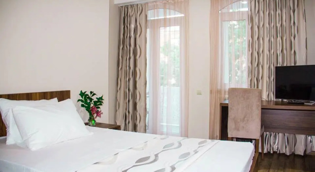 Standard Doppel Zimmer mit Balkon Dcorner