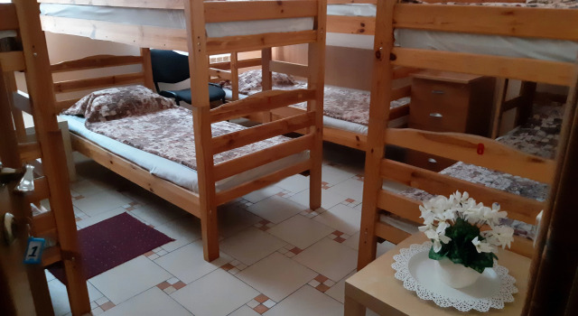 Seng i sovesal Hostel H.O.