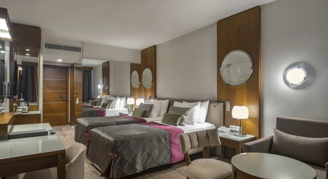 Двухместный номер Deluxe с террасой и джакузи с частичным видом на море Side Star Elegance Hotel - Ultra All Inclusive