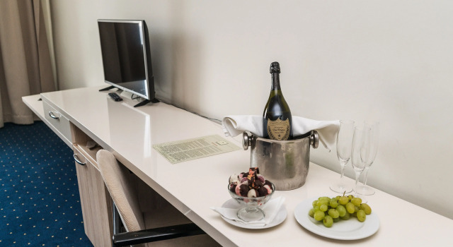 Номер Comfort Hotel Holiday