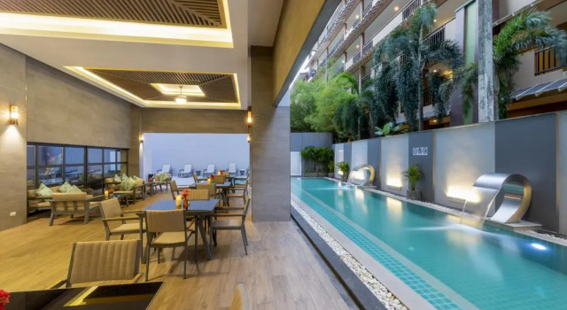 Отель Woovo Phuket Patong