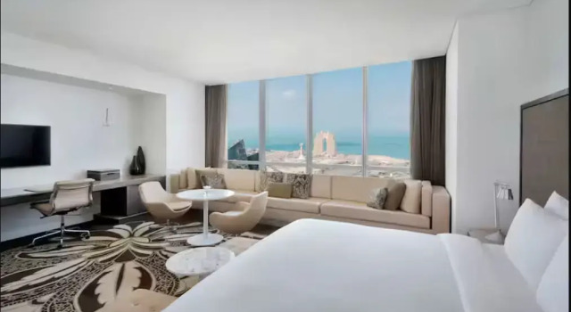 Двухместный полулюкс Conrad Abu Dhabi Etihad Towers
