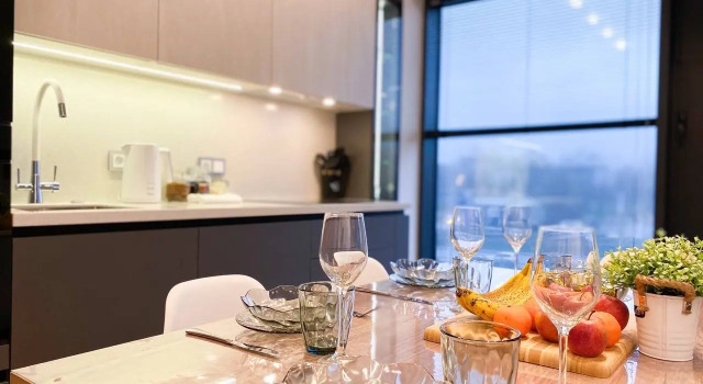 Апартаменты Квартира KatrinRent Business Family Suite с Панорамными Окнами