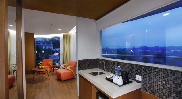 Двухместный люкс Отель The Alana Hotel and Conference - Sentul City
