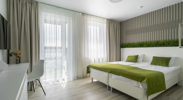 Двухместный люкс с балконом и с видом на город Отель ApartStel/АпартСтель