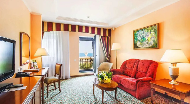 Double Suite with sea view Oreanda Resort & Spa