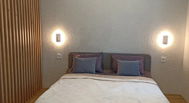 Studiya Novaya S Dizaynerskim Remontom Flat, Prenota Appartamento Hotel a Repubblica dell'Altaj con parcheggio, Parcheggio