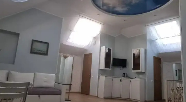 Полулюкс Отель Юлия