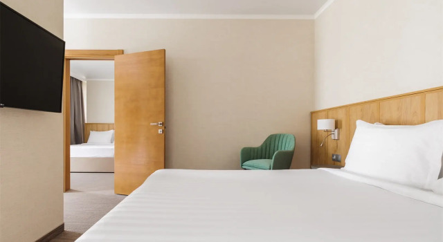 Люкс Рассвет с 2 комнатами с балконом Отель Miracleon Город Mira Family Resort & SPA Anapa 5*
